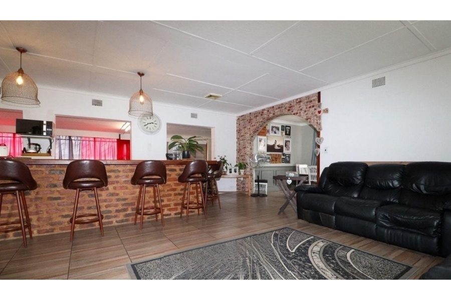 2 Bedroom Property for Sale in Meiringspark North West